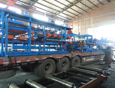 復(fù)合板機(jī)生產(chǎn)線(xiàn)